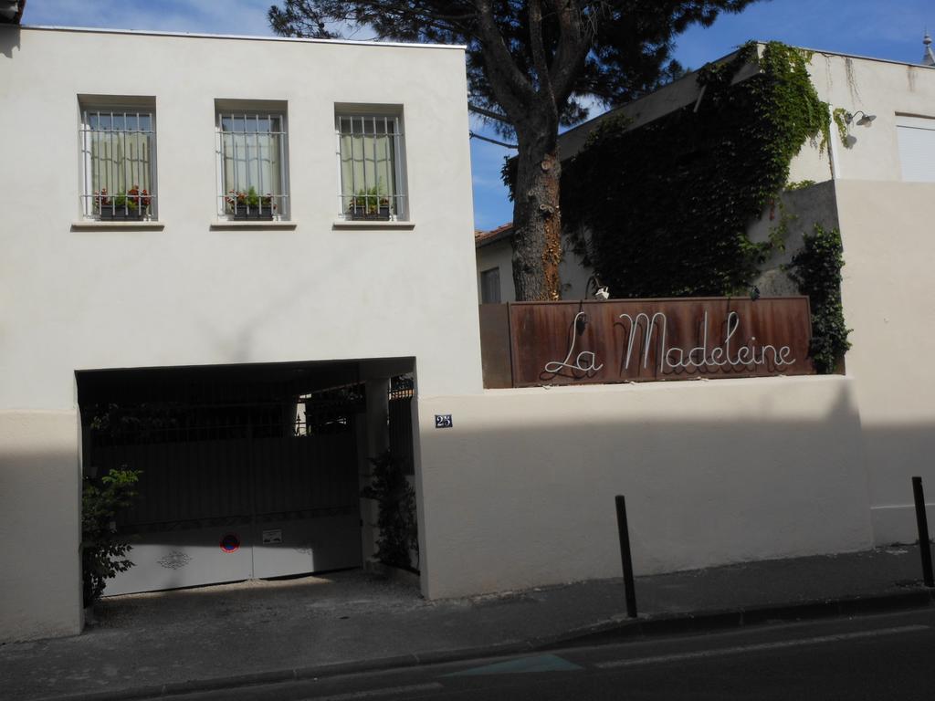 אביניון Apartments La Madeleine מראה חיצוני תמונה