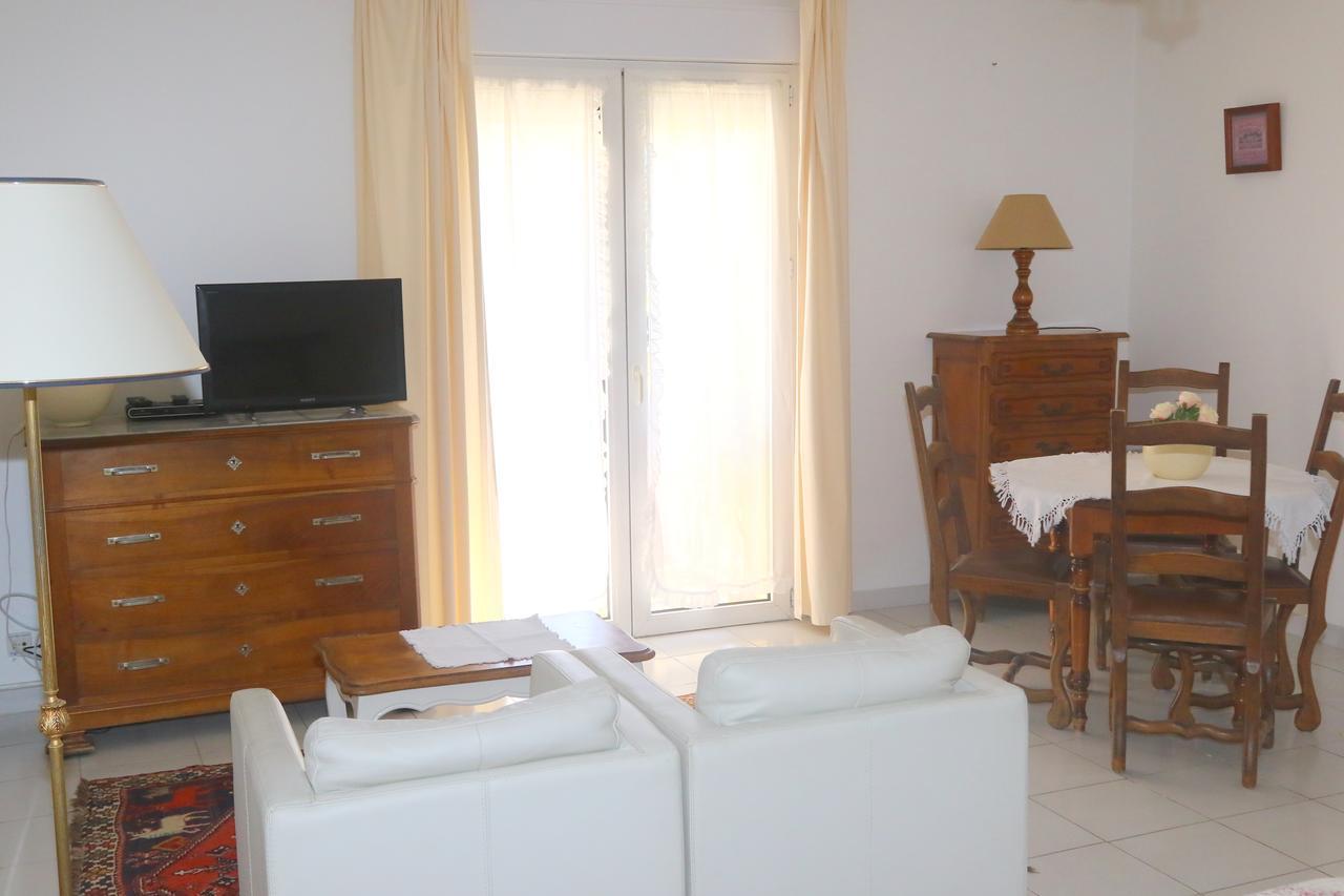אביניון Apartments La Madeleine מראה חיצוני תמונה